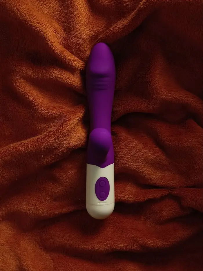 Vibrador de doble estimulación (morado)